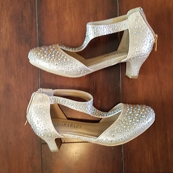 Little Girls Heels - Picture 2 of 3